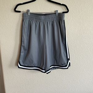 Men's Nike Dri-Fit DNA 8" Basketball Shorts Size M Grey